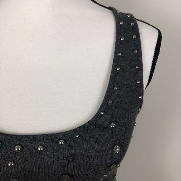 Beautiful LoLa Sleeveless Top - Picture 6 of 16